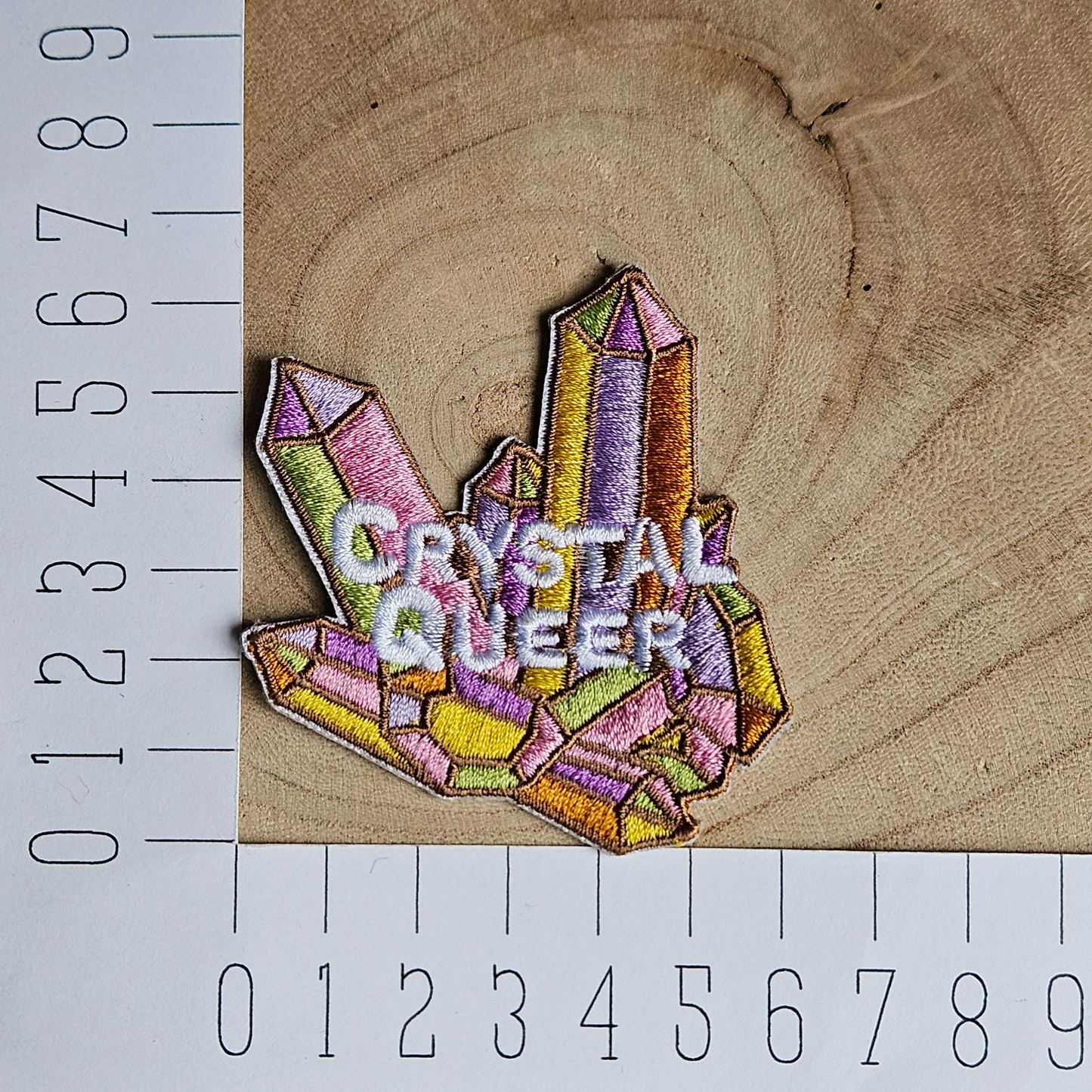 Strijk embleem  -  Iron on Patch - Edelstenen crystal queer