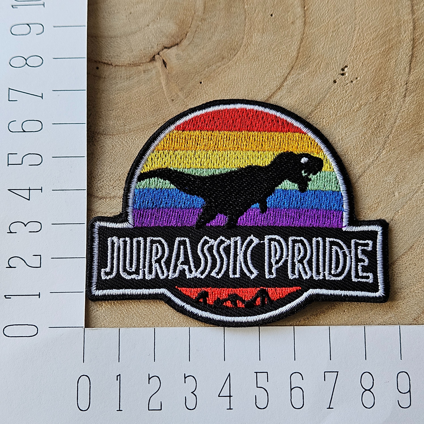 Strijk embleem  -  Iron on Patch - Dino Jurassic pride