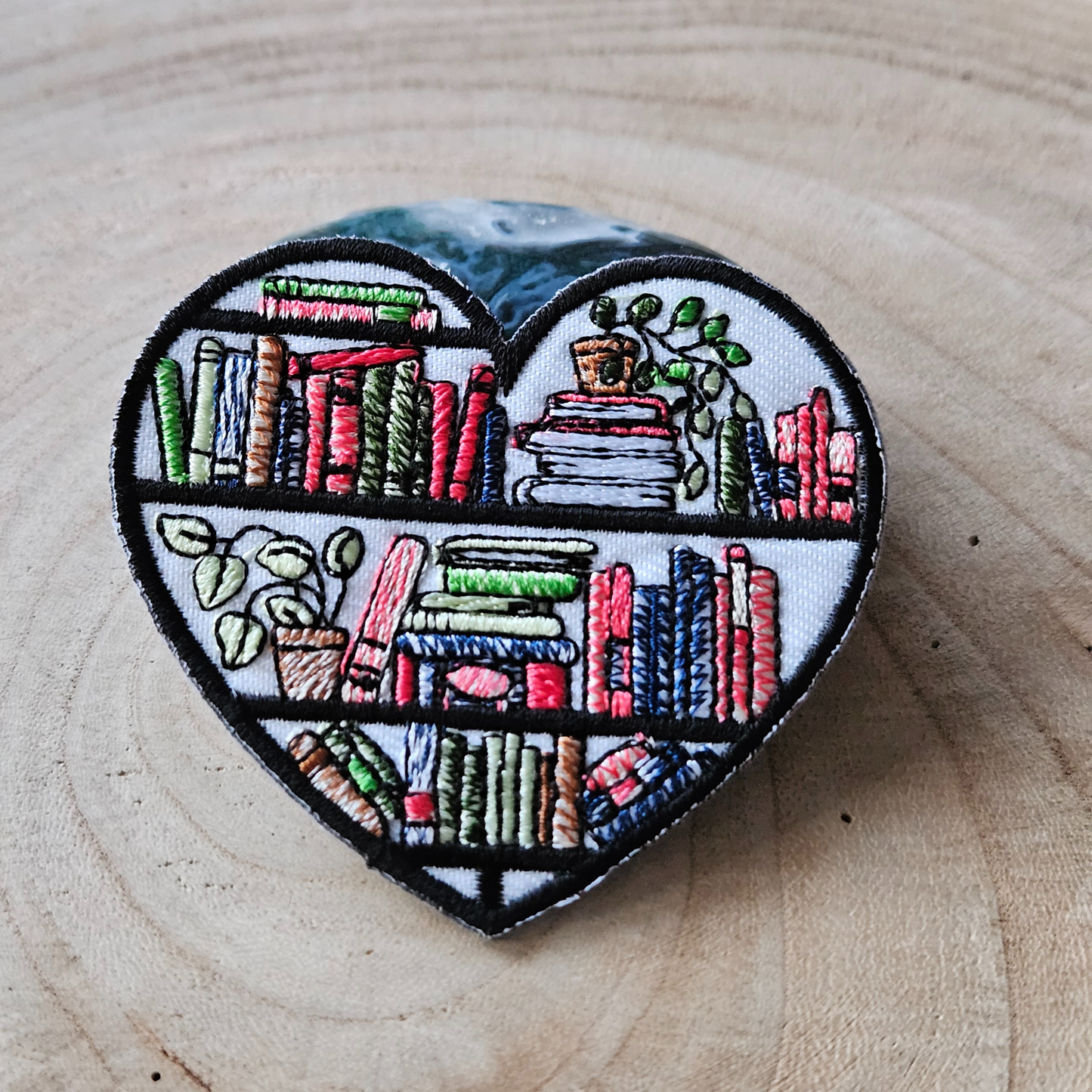 Strijk embleem  -  Iron on Patch - Hart boeken kast