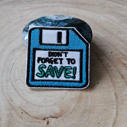 Strijk embleem  -  Iron on Patch - Floppie Don't forget to save