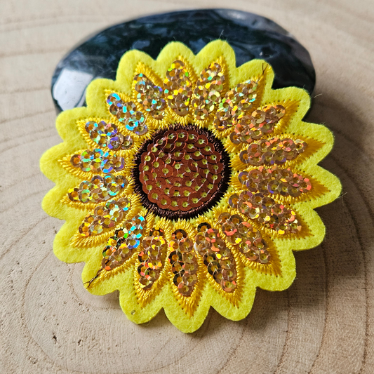 Strijk embleem  -  Iron on Patch - Zonnebloem met pailletten
