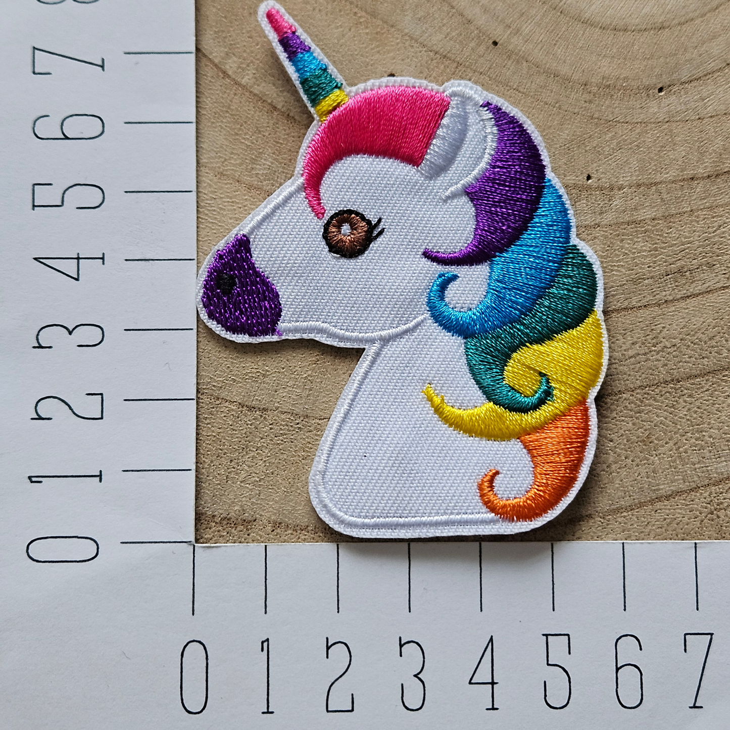 Strijk embleem  -  Iron on Patch - Regenboog eenhoorn