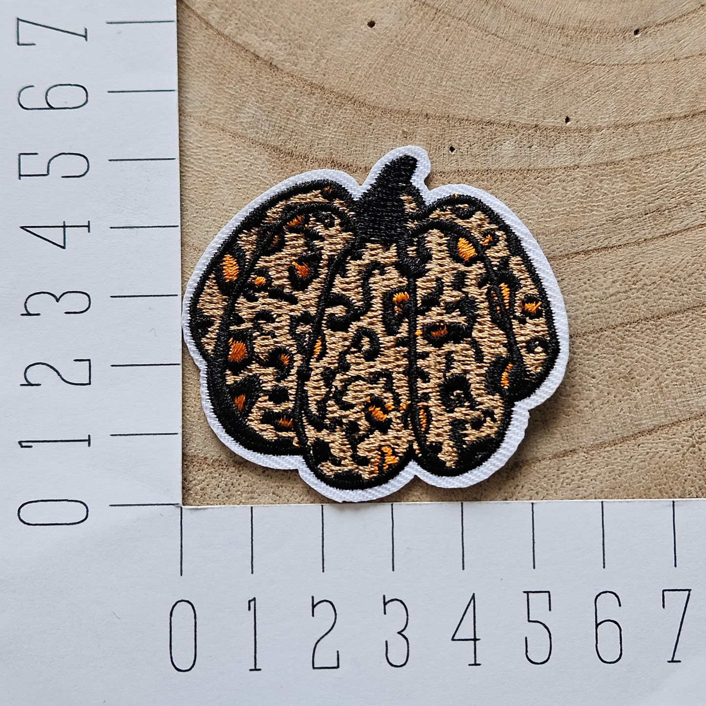 Strijk embleem - Iron on Patch - Pompoen met panter print