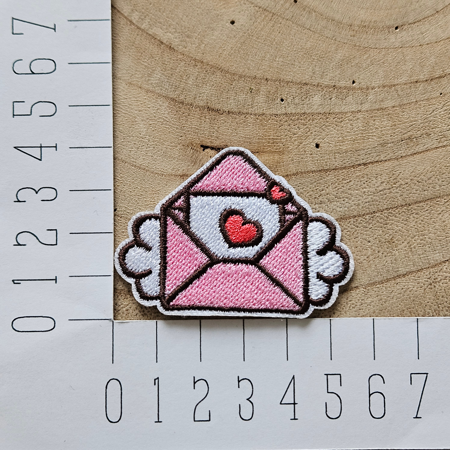 Strijk embleem - Iron on Patch -  Envelop met vleugels