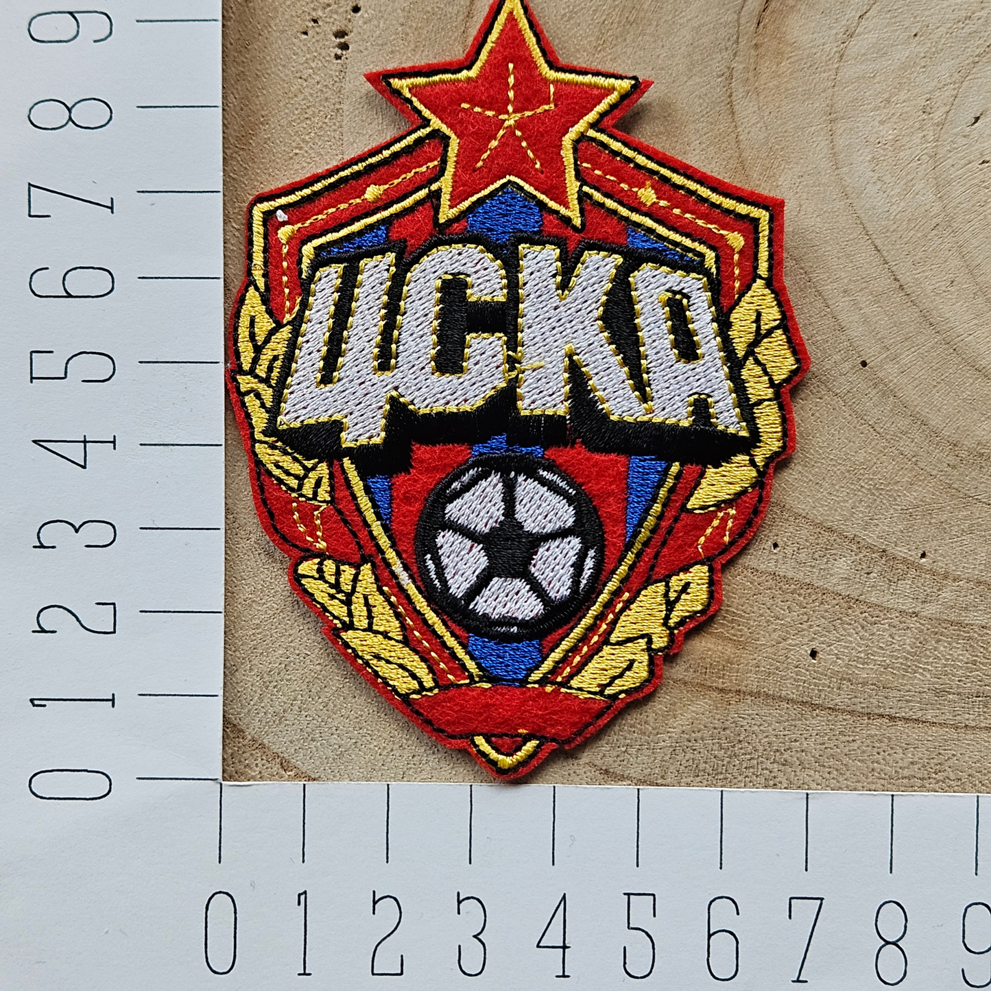 Strijk embleem - Iron on Patch - Voetbal schild