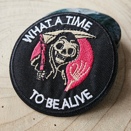 Strijk embleem - Iron on Patch - Skelet What a time to be alive