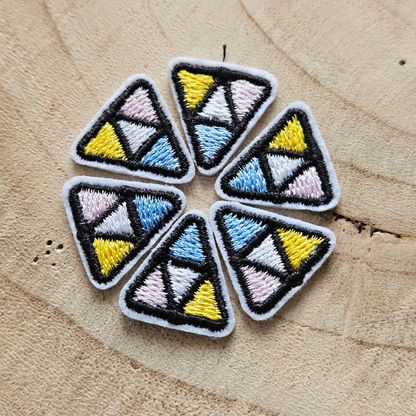 Strijk embleem - Iron on Patch - 6 driehoekjes