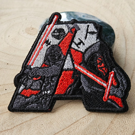 Strijk embleem - Iron on Patch - Letter A Rood zwart vechters