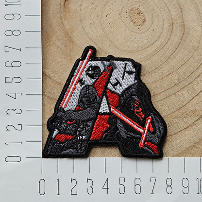 Strijk embleem - Iron on Patch - Letter A Rood zwart vechters