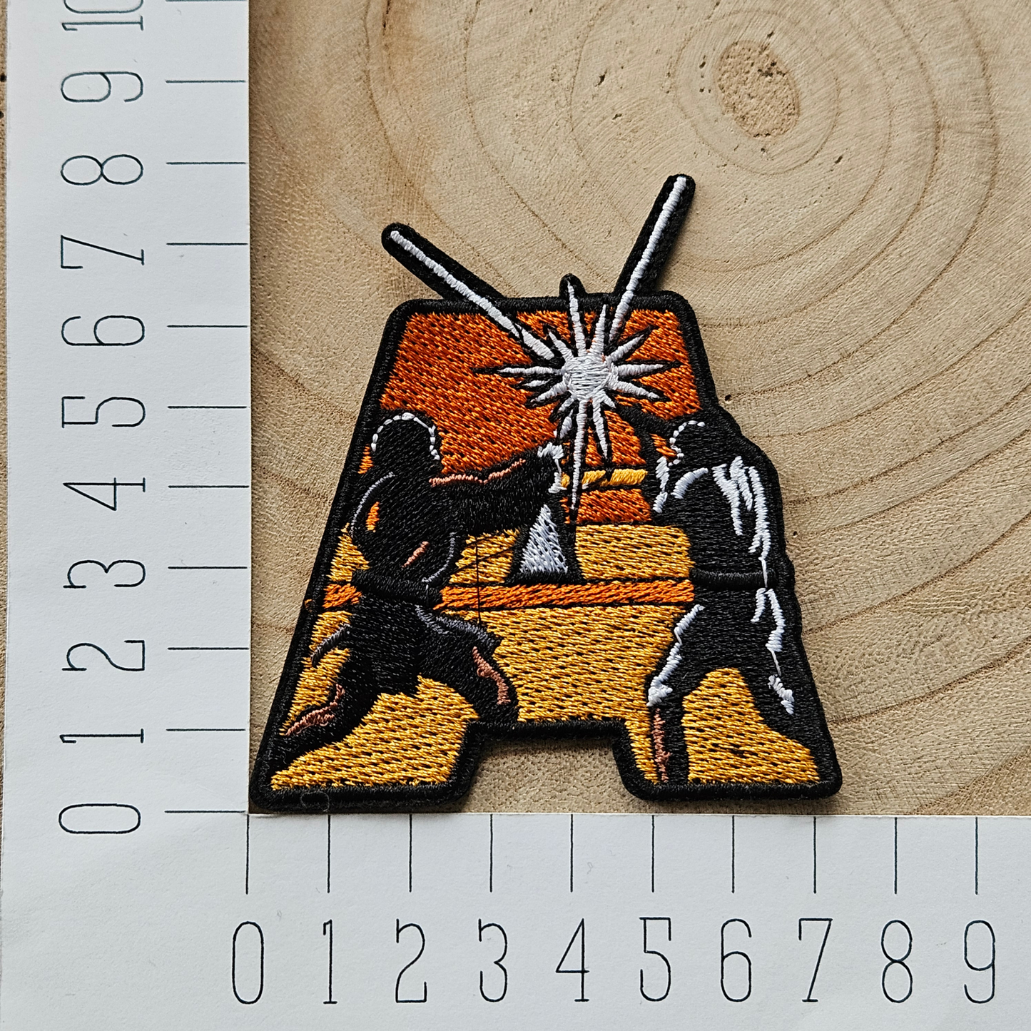 Strijk embleem - Iron on Patch - Letter A Oranje