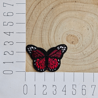 Strijk embleem - Iron on Patch - Vlinder klein rood