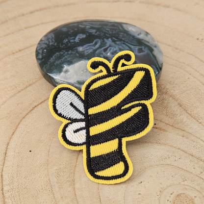 Strijk embleem - Iron on Patch - Bij alfabet letter F