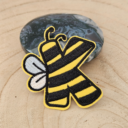 Strijk embleem - Iron on Patch - Bij alfabet letter K