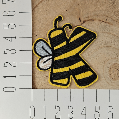 Strijk embleem - Iron on Patch - Bij alfabet letter K