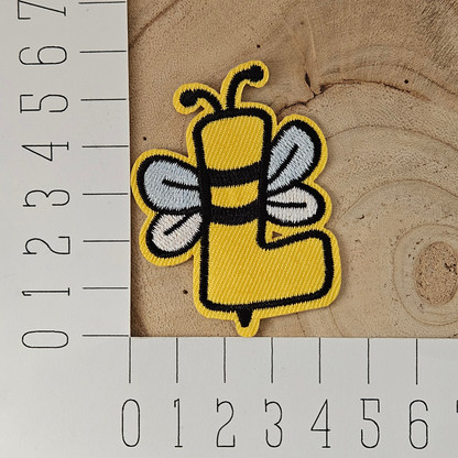 Strijk embleem - Iron on Patch - Bij alfabet letter L