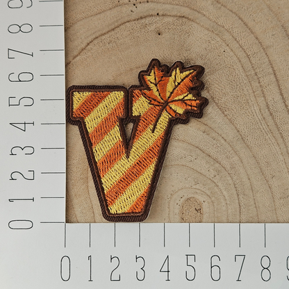 Strijk embleem - Iron on Patch - Herfst alfabet letter V