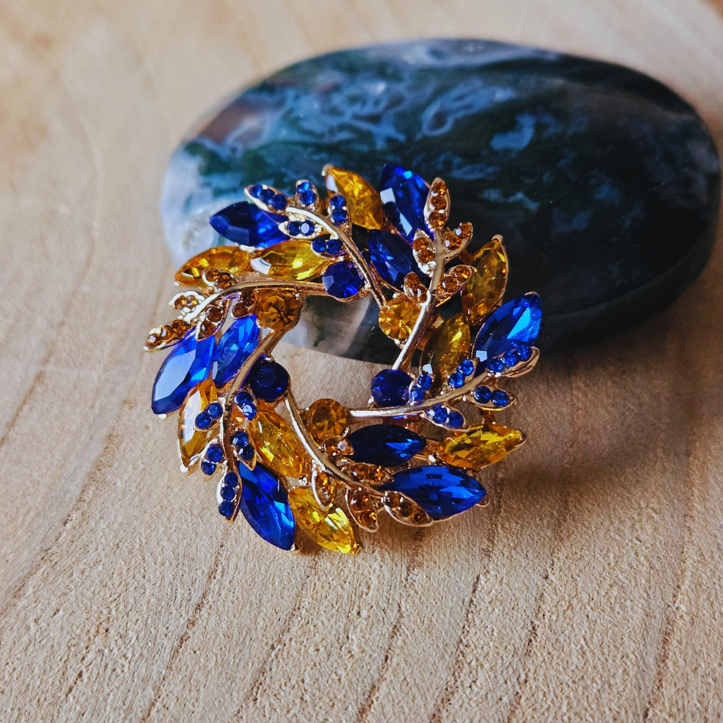 Broche - Krans blauw geel - Kerst