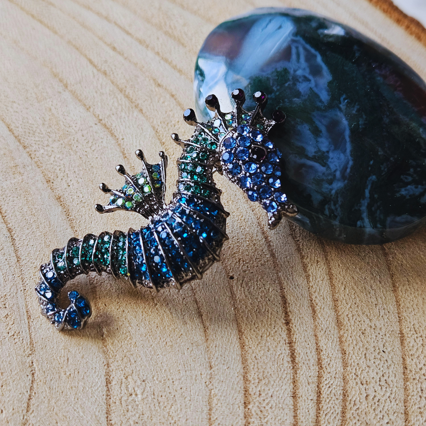 Broche - Zeepaardje blauw