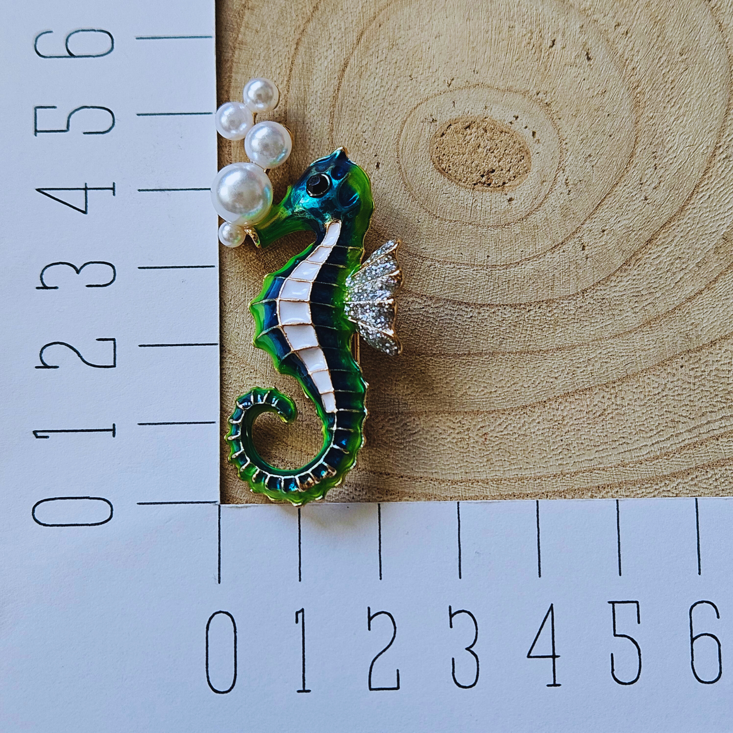 Broche - Zeepaardje blauw groen