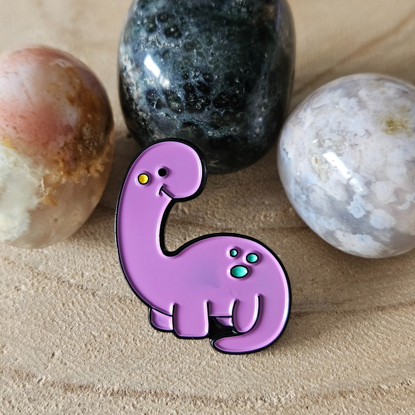 Enamel pin - Dino
