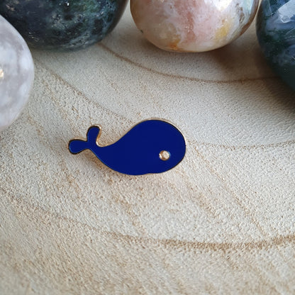 Enamel pin walvis