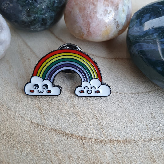 Enamel pin Regenboog met wolkjes