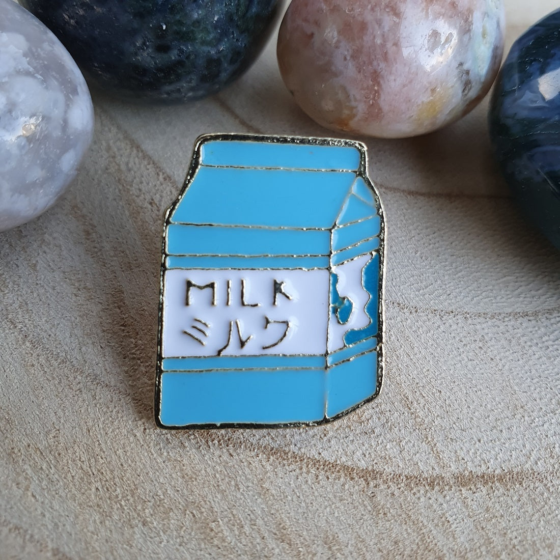 Enamel pin pak melk