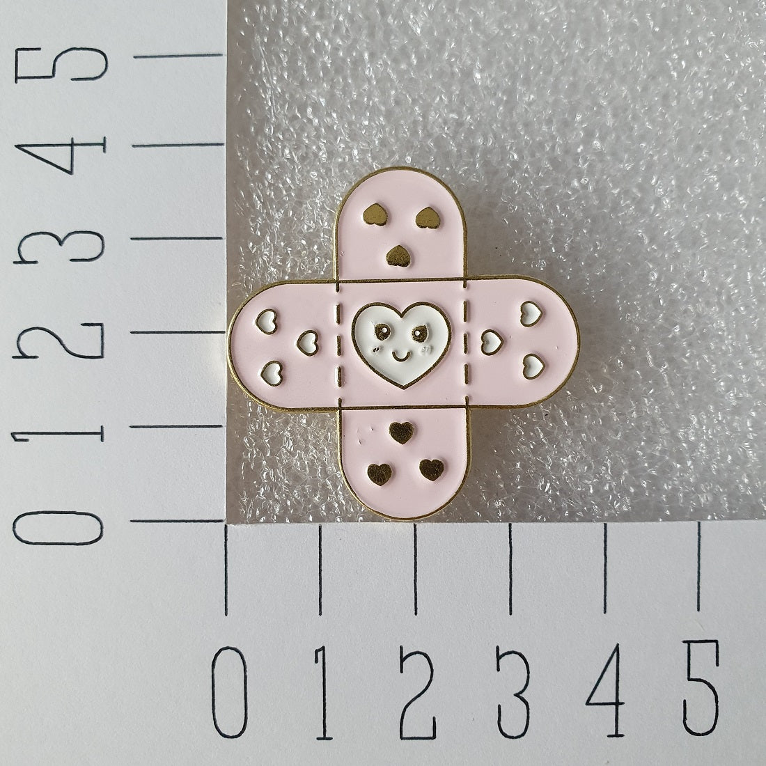 Enamel pin - Pleister