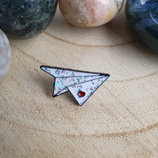 Enamel pin - Papieren vliegtuig