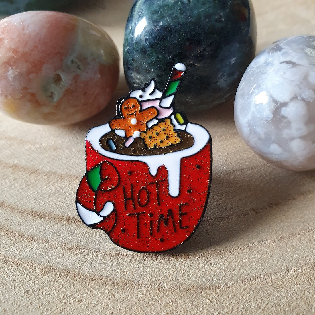 Enamel pin - Hot chocolate rood