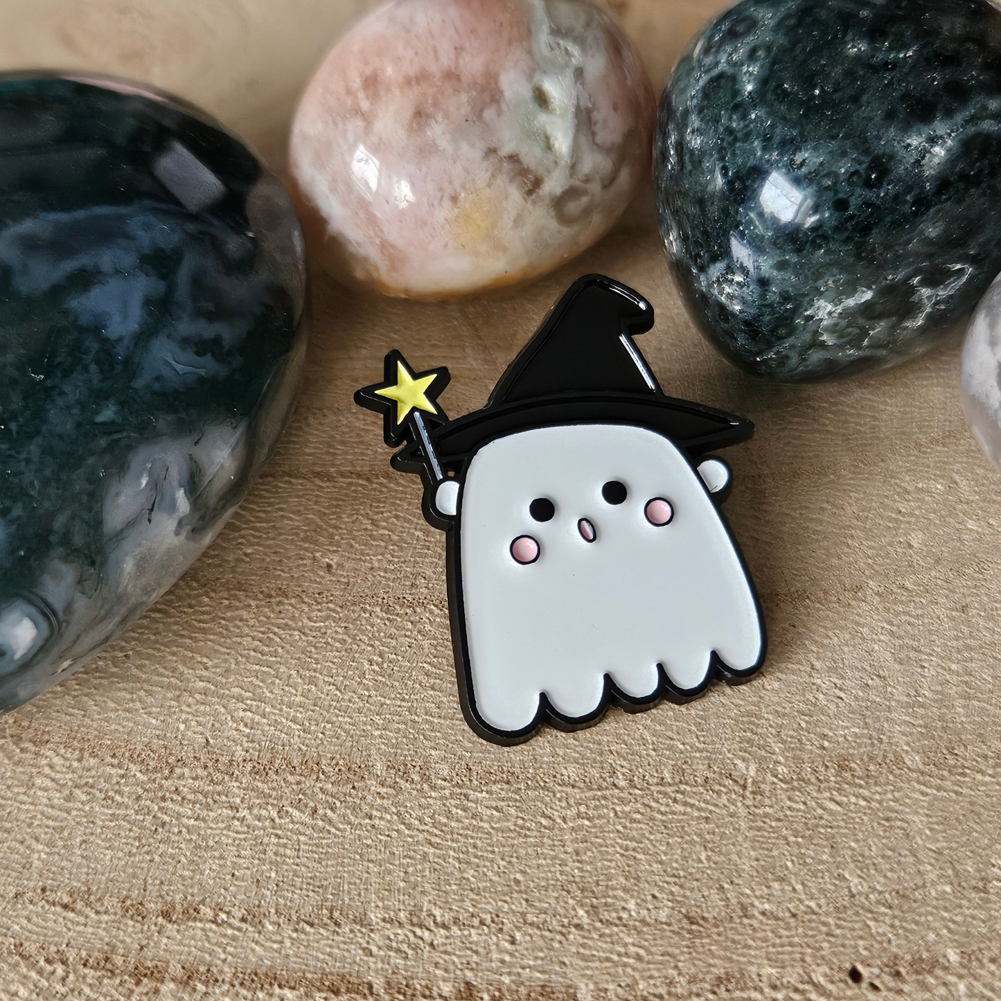 Enamel pin Spook met hoed en toverstok