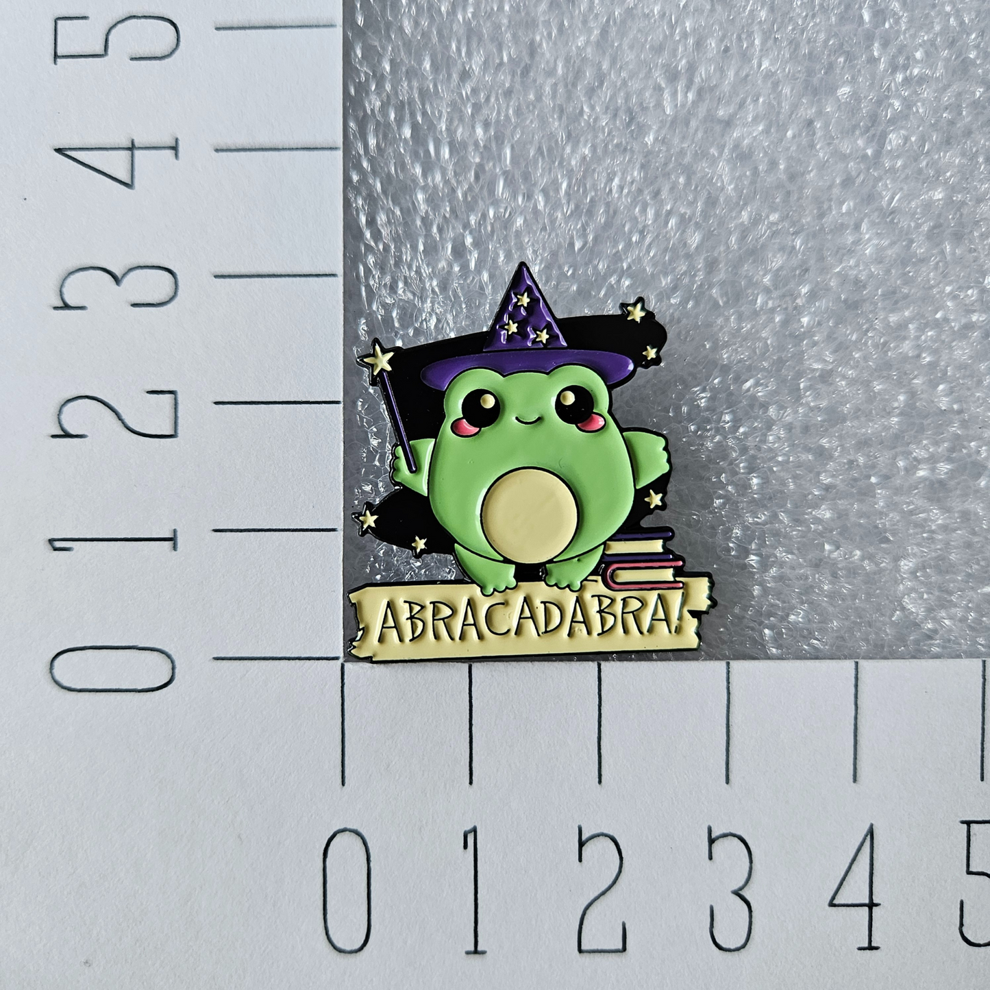 Kikker abracadabra Enamel pin