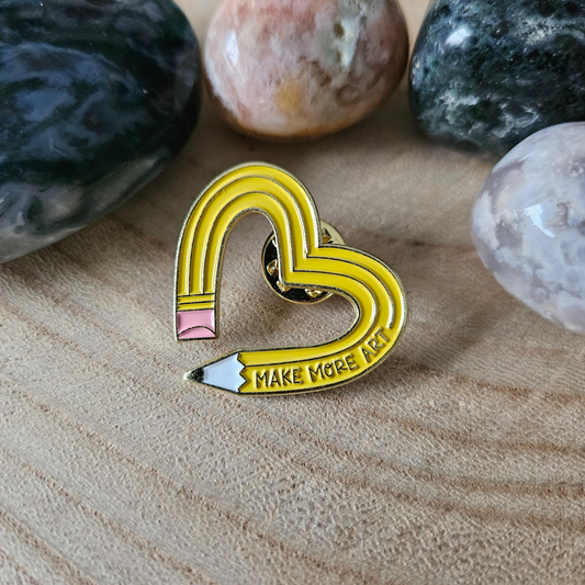 Enamel pin potlood hart