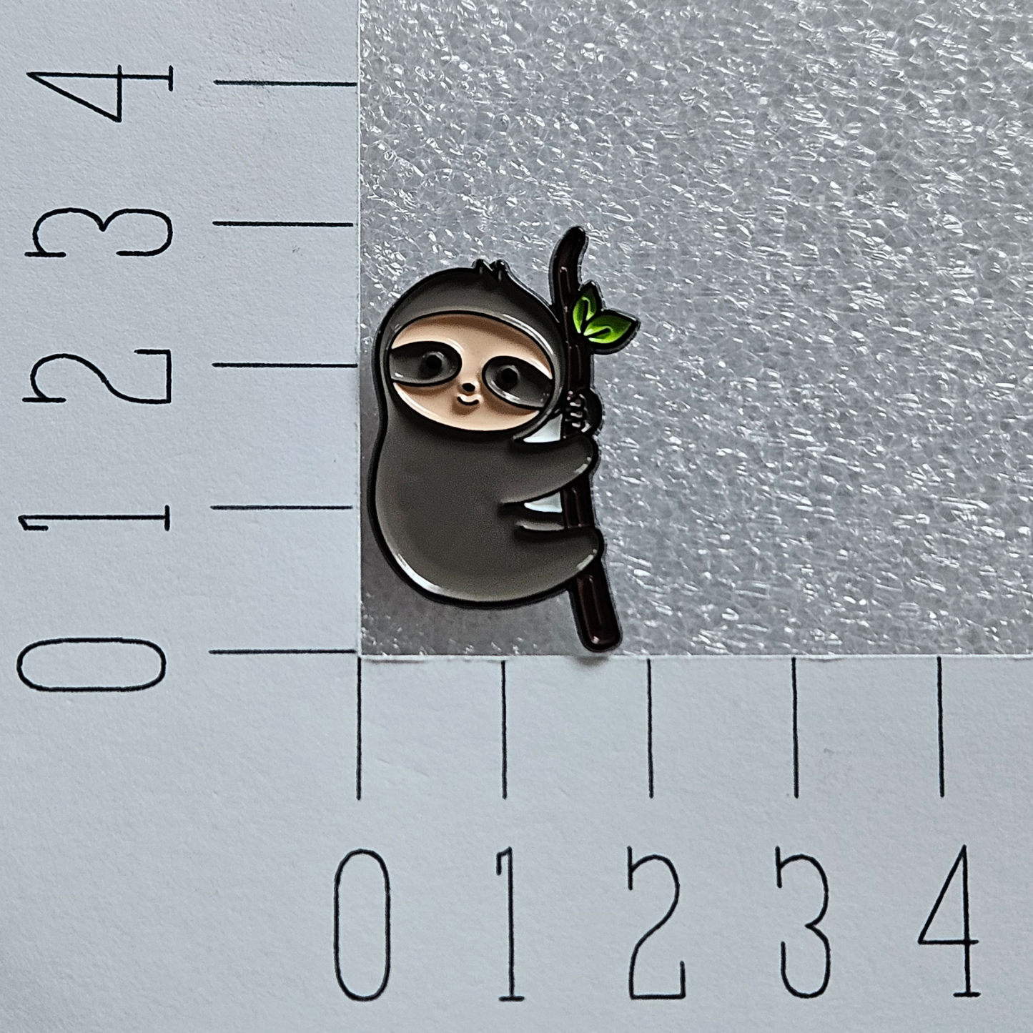 Enamel pin - Luiaard