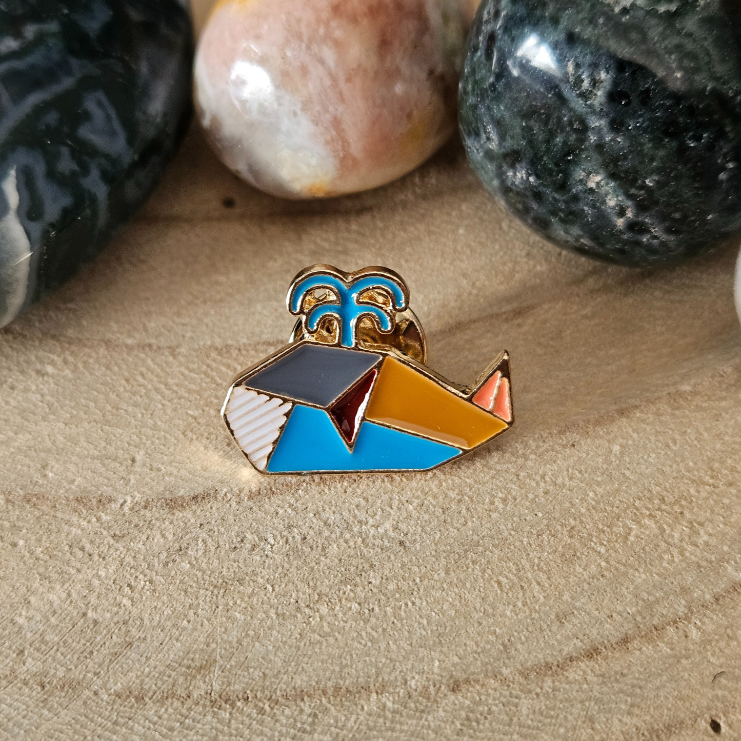 Enamel pin - Origami walvis