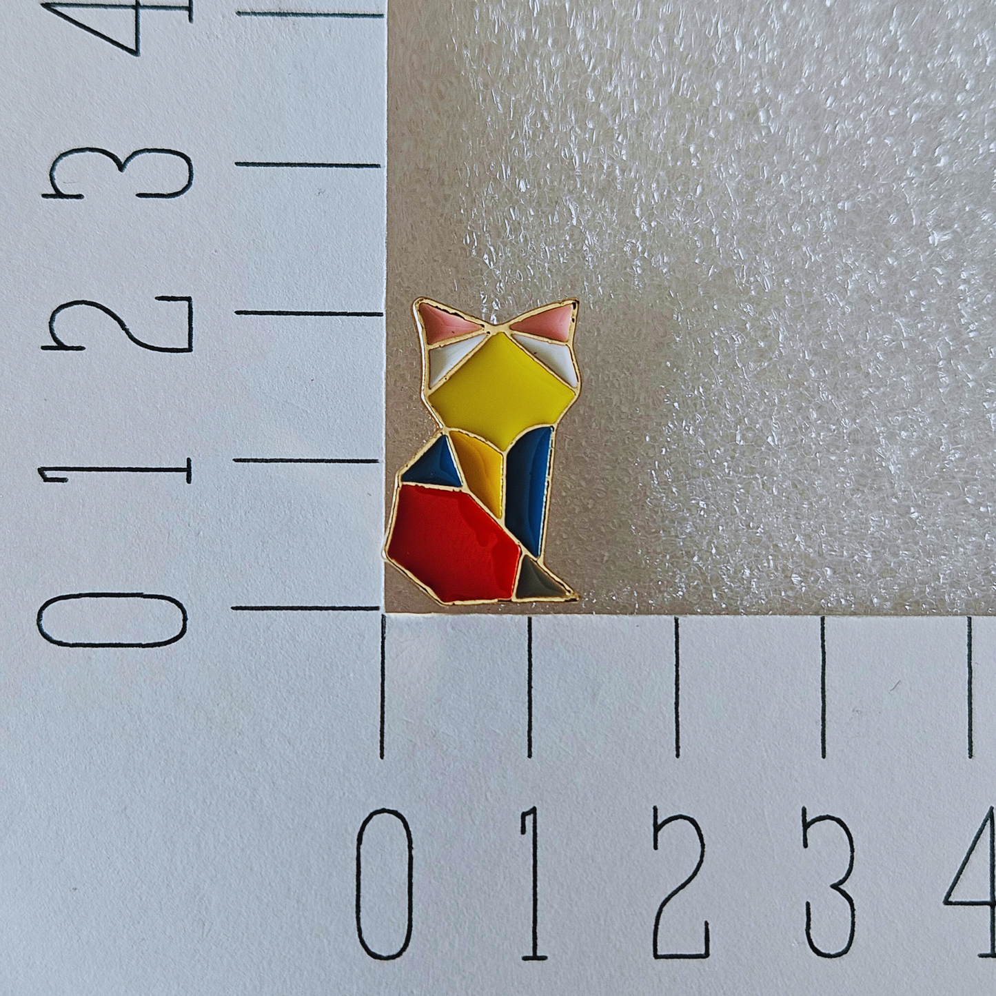 Enamel pin - Origami vos