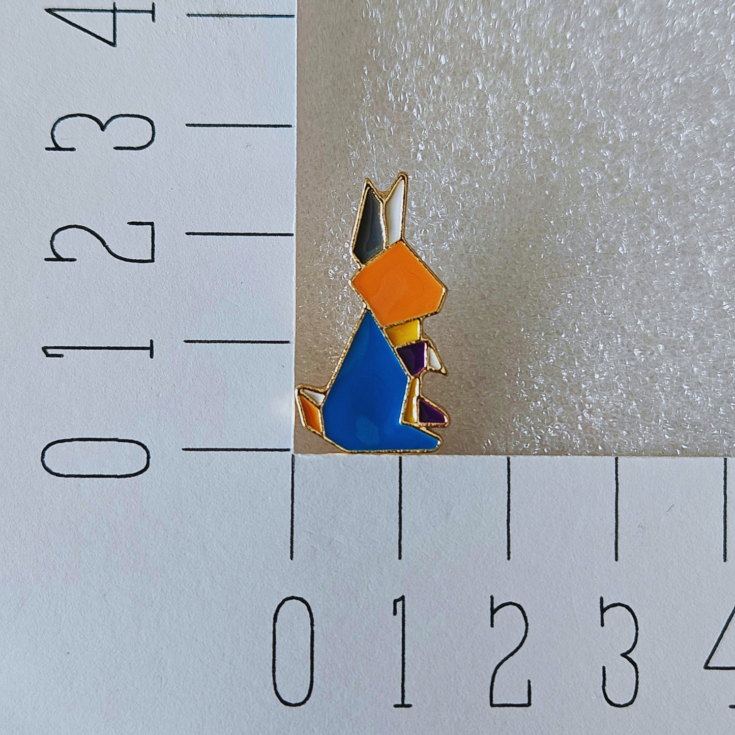 Enamel pin - Origami konijn