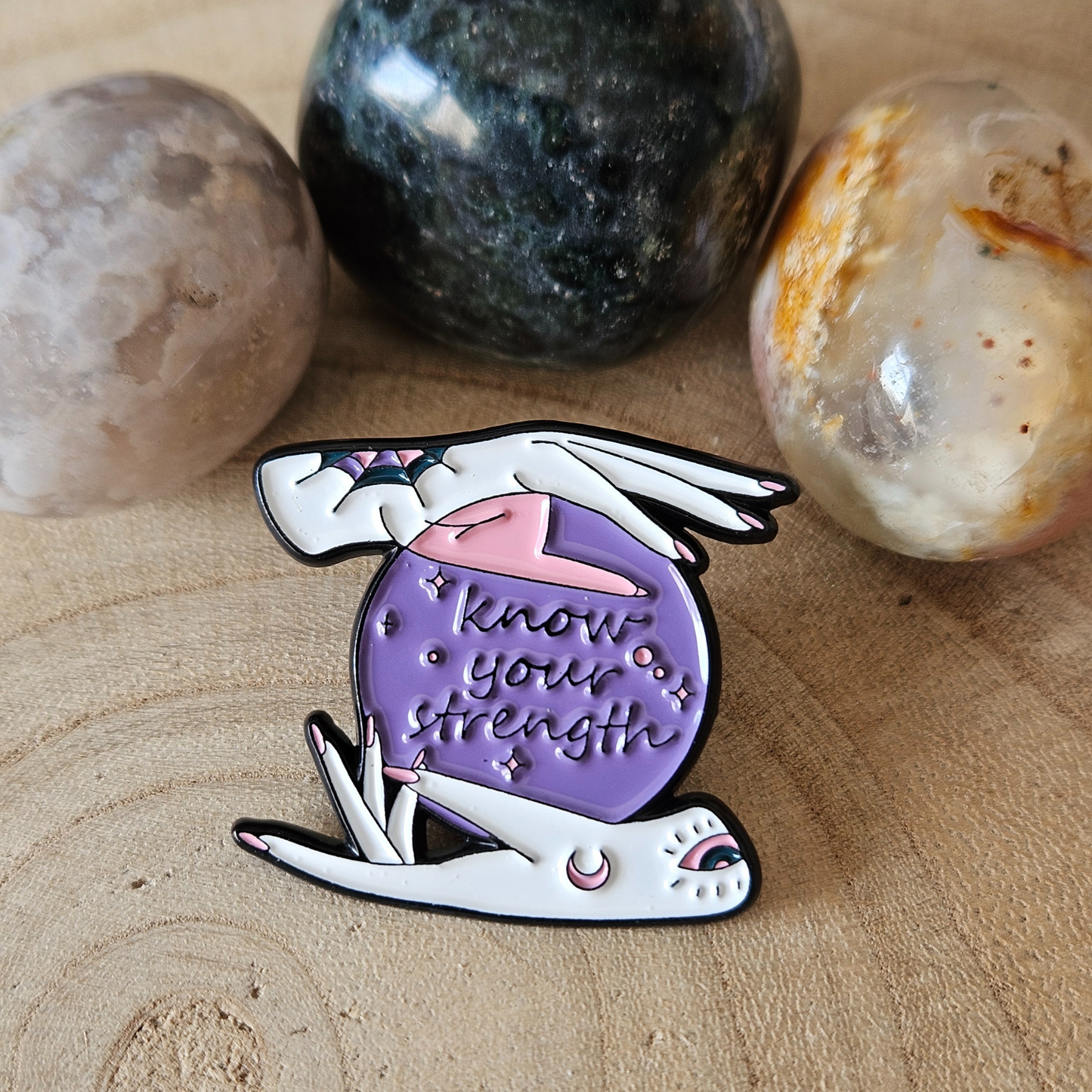 Enamel pin - Glazen bol - Know your strength