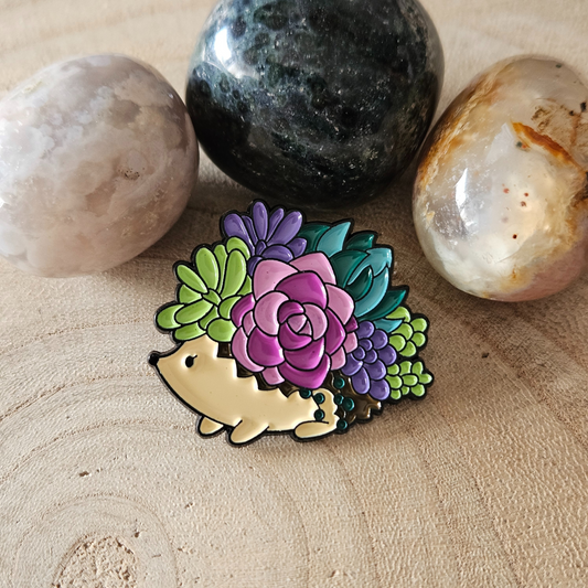Enamel pin - Egeltje met bloemen