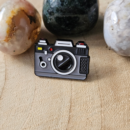 Enamel pin - Camera grijs