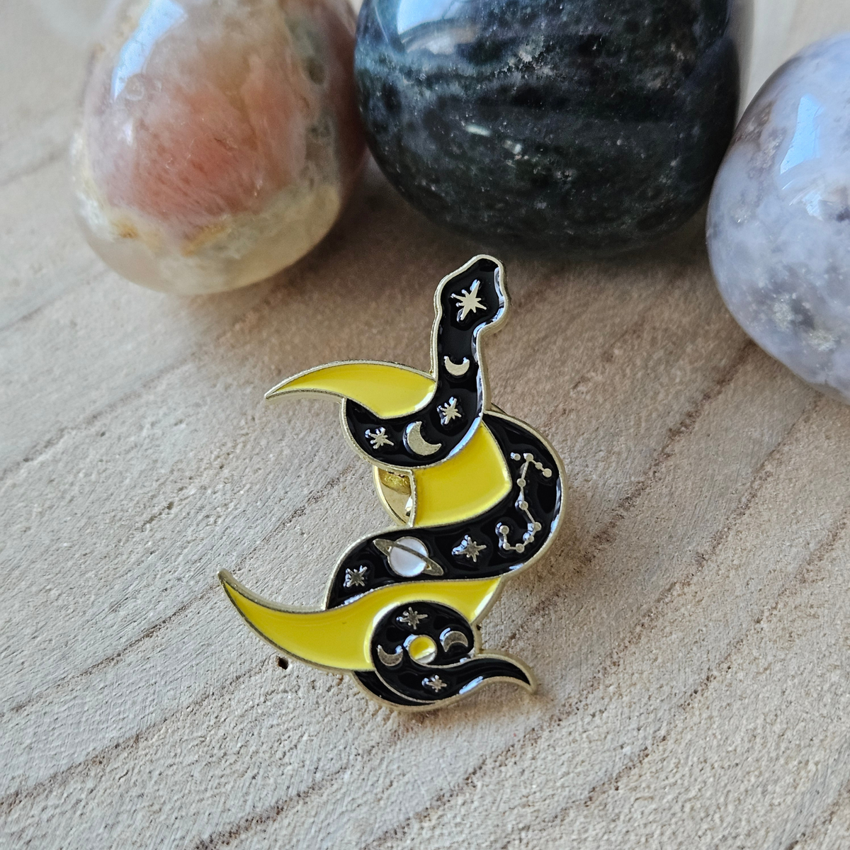 Enamel pin - Slang met maan