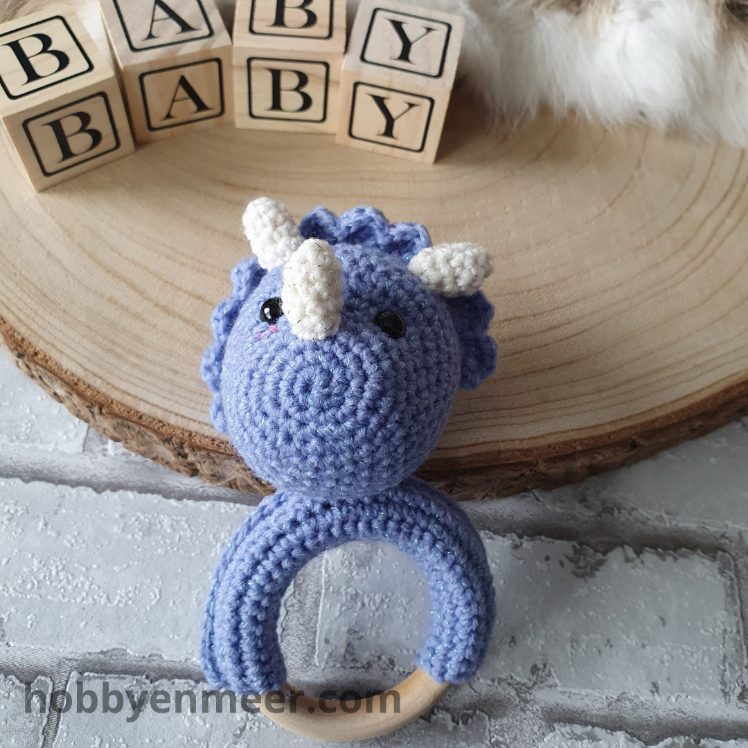 Dino op houten ring - Blauw - Hobby en meer  