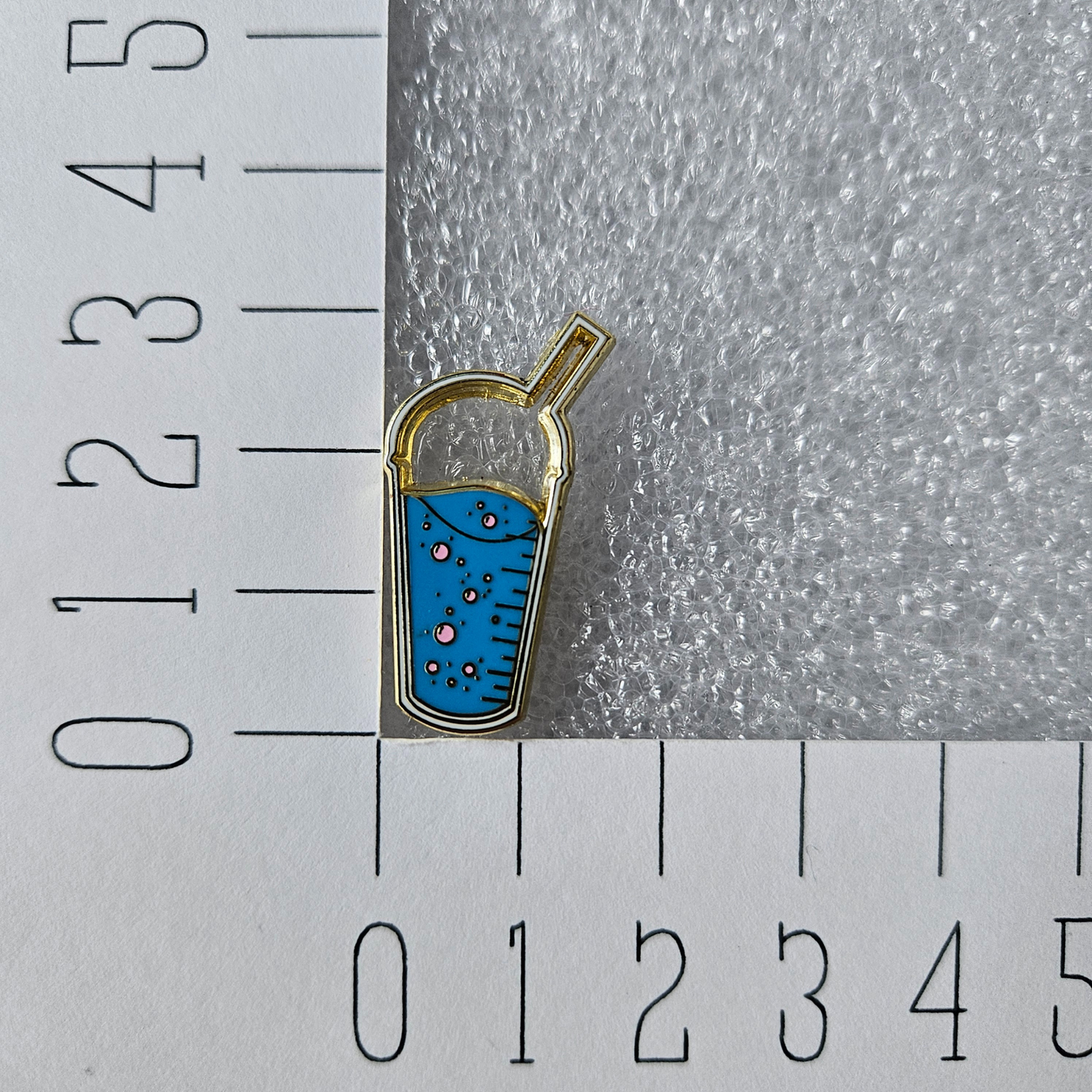 Enamel pin - Drankje - Hobby en meer  