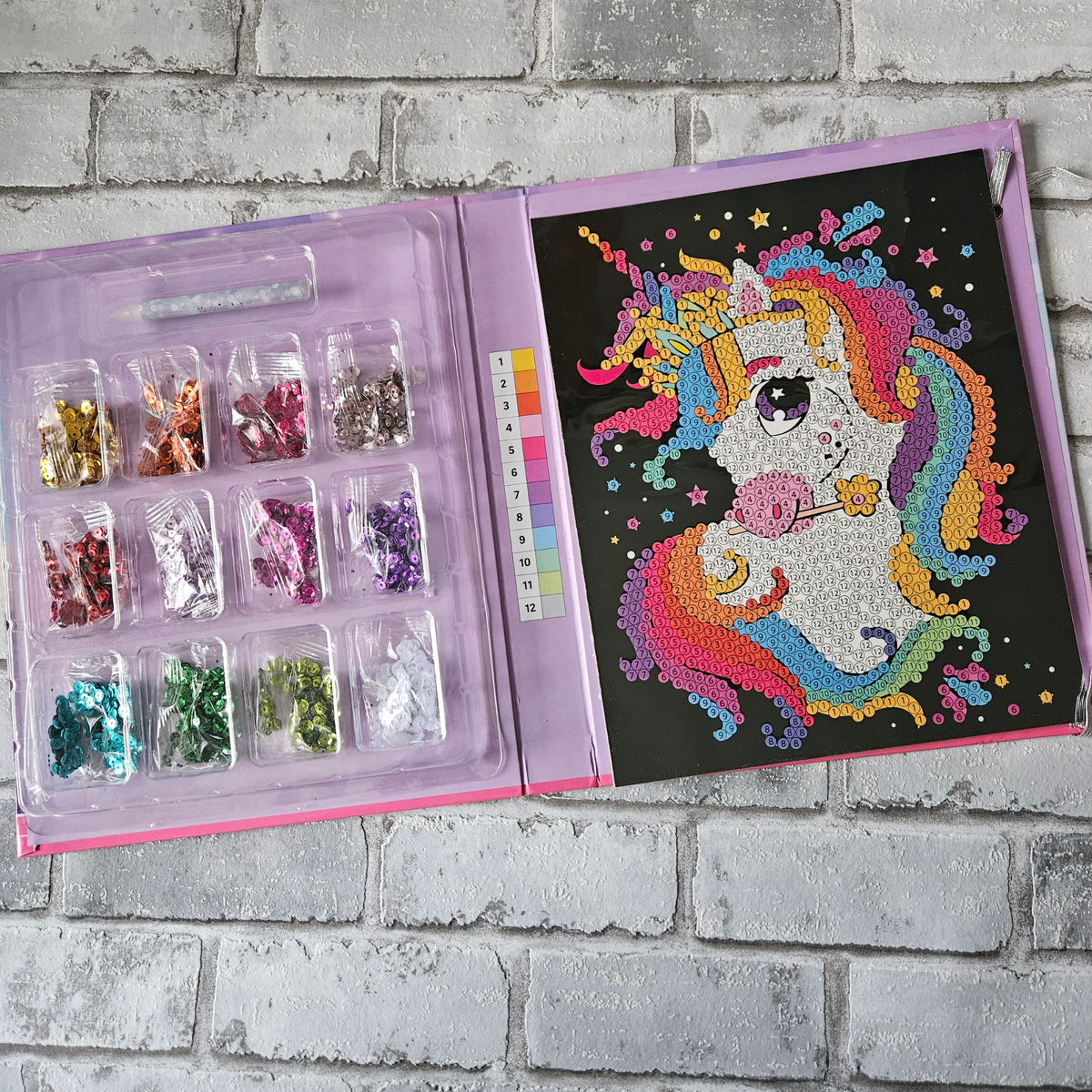 Sequin art - Eenhoorn