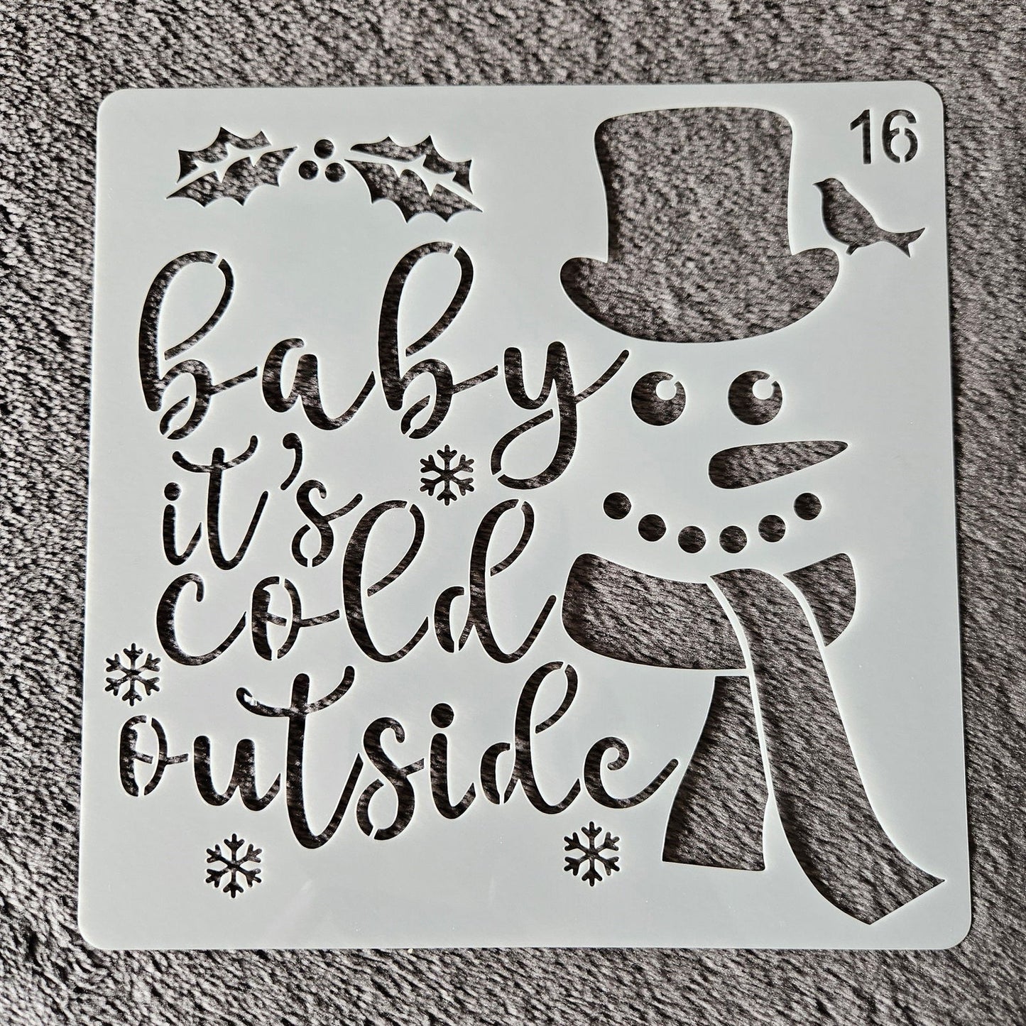 Hobby stencil Kerst - Baby it's cold outside sneeuwpop - 15x15 cm - Hobby en meer  
